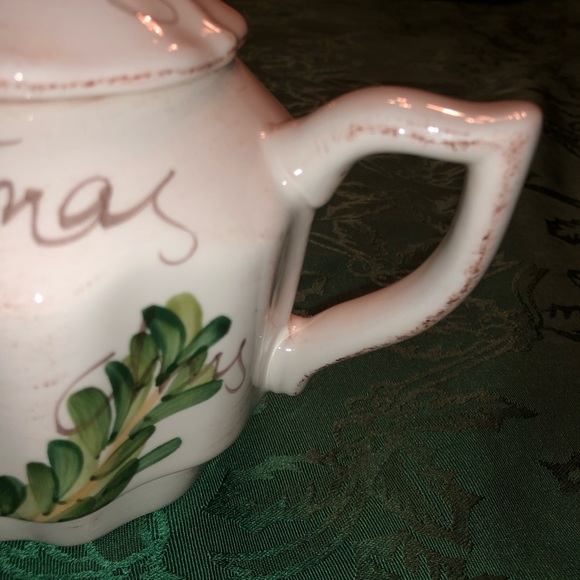 Christmas Tea Ceramic Pot from Linen n Things - Picture 13 of 16